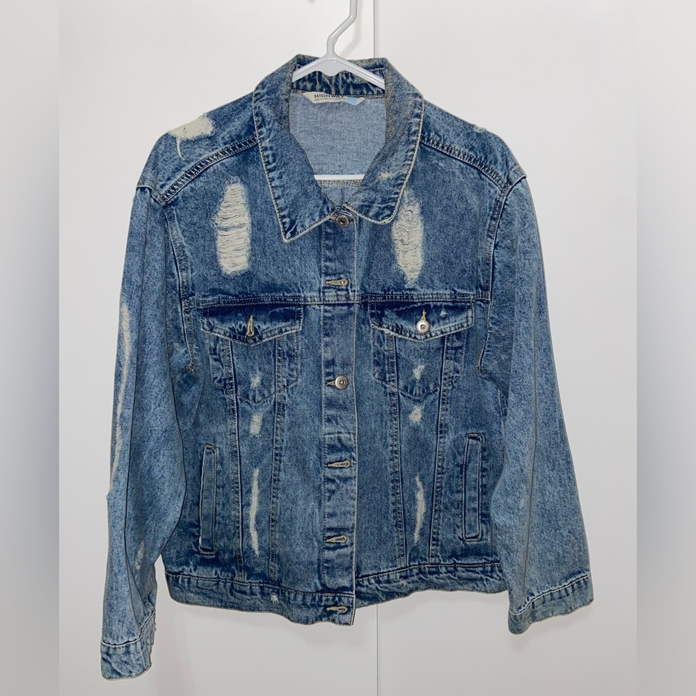 Women’s/unisex stressed/weathered Jean Jacket - Size: XL